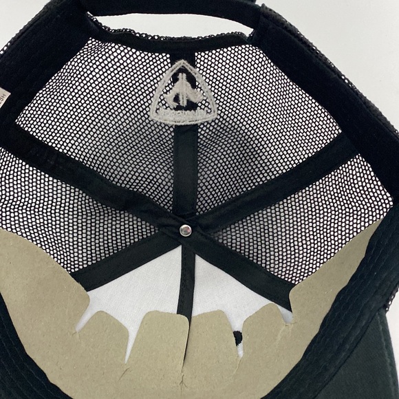 Street Art Trucker Hat Adjustable - Picture 5 of 5